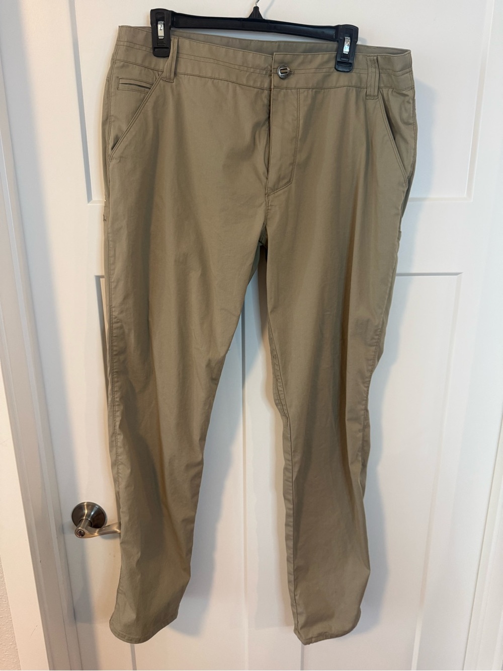 Kuhl Men's Khaki  Chino Pants 34 x 32 EUC
